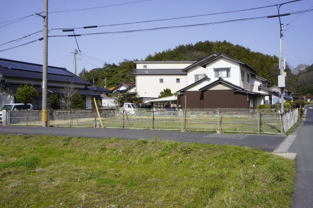 上塩冶町　建築条件無し土地　南西角地　約94坪‼の外観