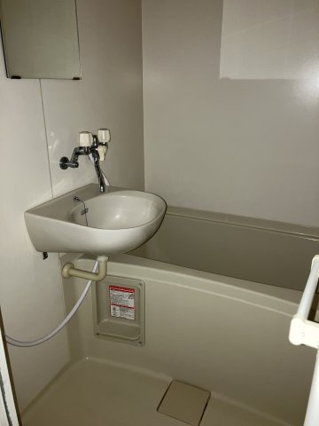 ＩＲＩＳＡの浴室