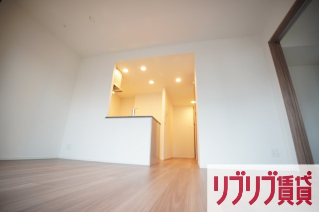 オーパスレジデンス千葉駅前の居間・リビング