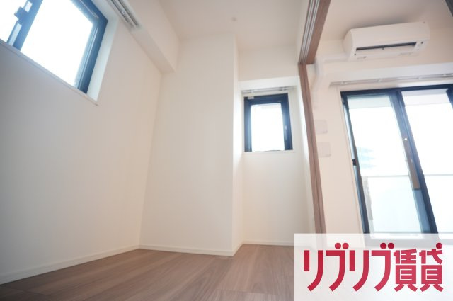 オーパスレジデンス千葉駅前の洋室