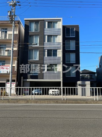 WELL COURT NAKAMURAKOUENの外観