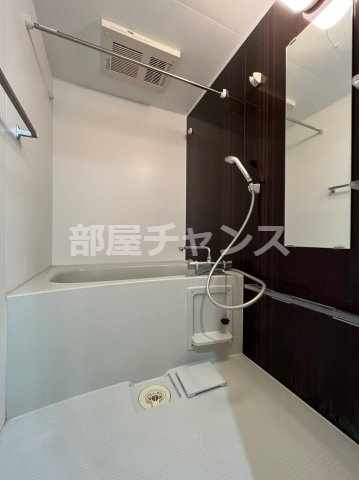 WELL COURT NAKAMURAKOUENの浴室