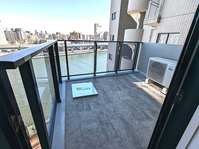 JMFレジデンス蔵前二丁目のバルコニー|10Fバルコニー、隅田川リバーサイド、スカイツリー・隅田川花火が見えます