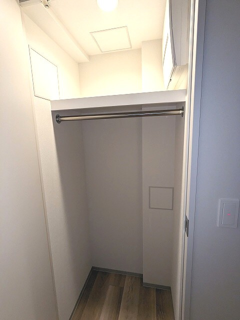 JMFレジデンス蔵前二丁目の設備|4帖サービスルームのクローゼット