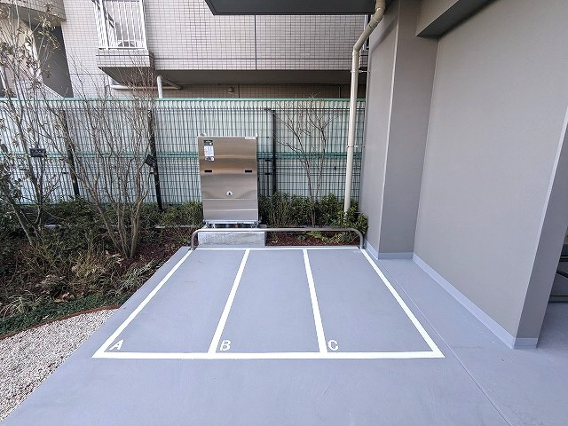 JMFレジデンス蔵前二丁目の設備|バイク置場