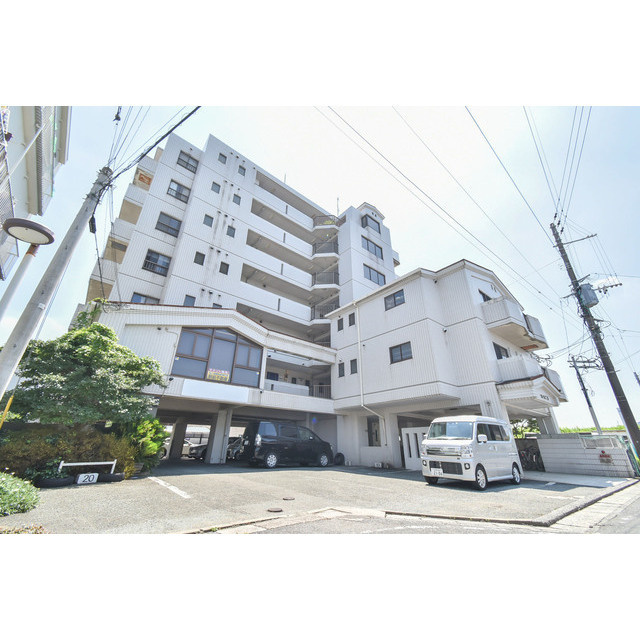 久留米市宮ノ陣５丁目の賃貸マンションの外観|物件の外観です