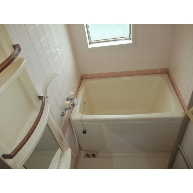 久留米市宮ノ陣５丁目の賃貸マンションの浴室|お風呂です