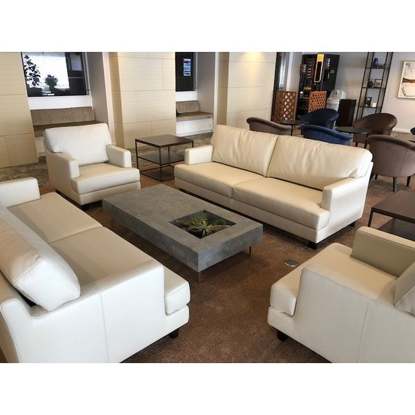 グラン・アベニュー名駅のその他