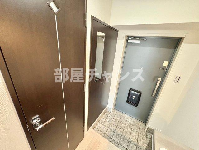 サウス名駅の玄関