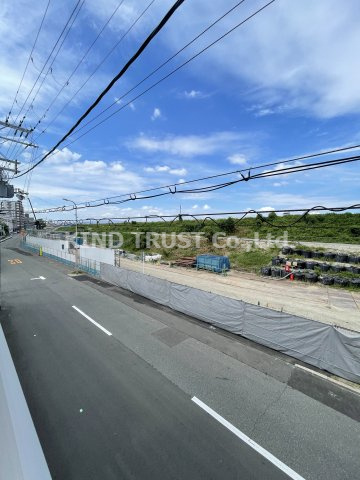 リヴァーHONJYOの駐車場|カースペースがあります