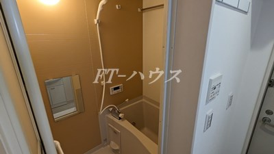 ＭＥＬＤＩＡ新検見川Ⅲの浴室