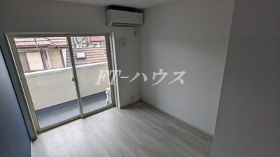 ＭＥＬＤＩＡ新検見川Ⅲの居間・リビング