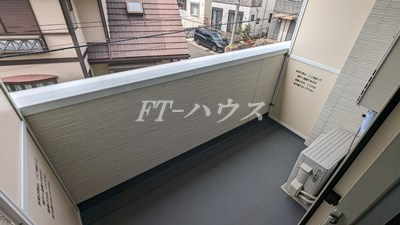 ＭＥＬＤＩＡ新検見川Ⅲのバルコニー