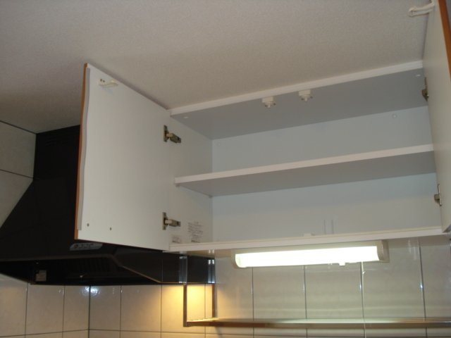 エル・シャトーの収納|キッチン収納上段