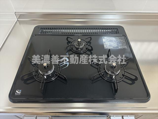 ６２８３４　瑞穂市牛牧中古戸建てのキッチン
