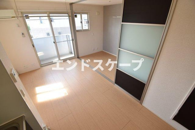 アビターレ狸塚の居間・リビング|高崎、前橋エリアのお部屋探しはエンドスケープまで！お客様の理想お聞かせ下さい♪
