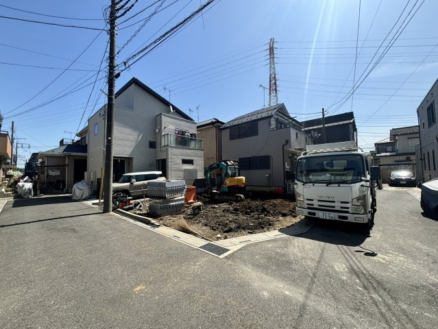 越谷市瓦曽根2丁目　新築戸建ての外観