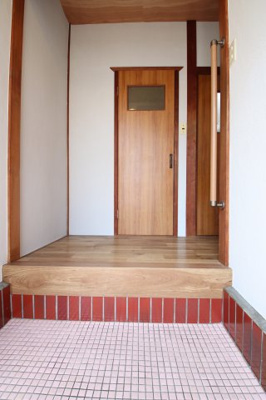 【玄関】 | 大阪狭山市池尻中2-2-5戸建