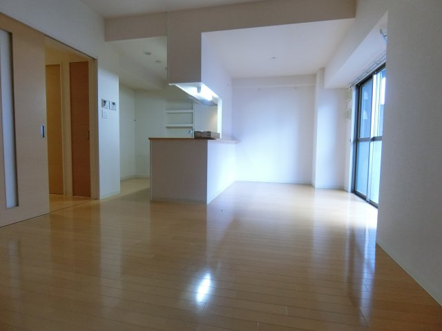 【居間・リビング】 | ガーデンコート烏ヶ辻