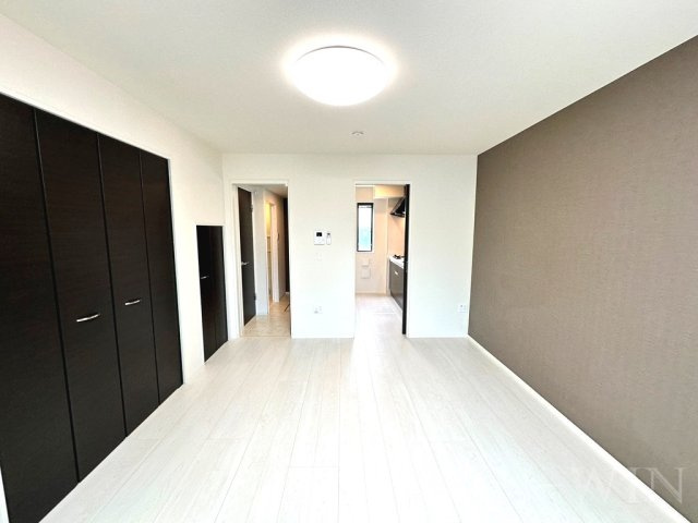 コンテ吉川の居間・リビング