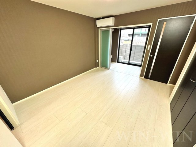 コンテ吉川の内装