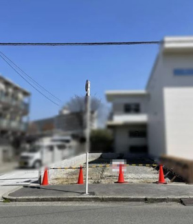 【前面道路含む現地写真】
