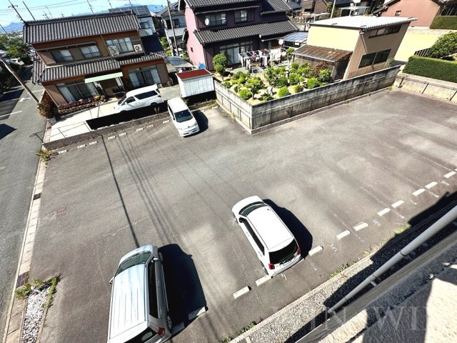 ソイルの駐車場