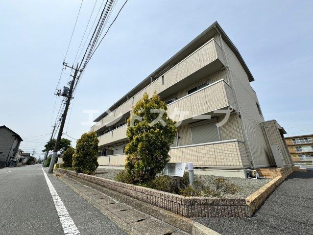 ヴィラリーリエの外観|高崎、前橋、伊勢崎エリアのお部屋探しはエンドスケープまで！お客様の理想お聞かせ下さい♪