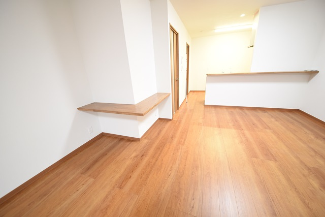 幟立ビルの居間・リビング