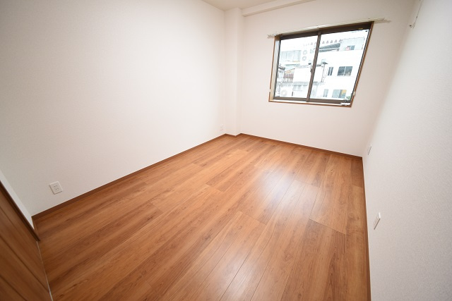 幟立ビルの子供部屋