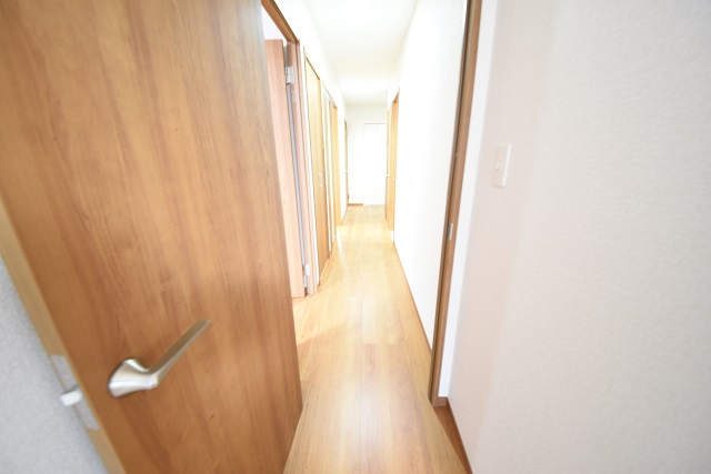 幟立ビルのロビー