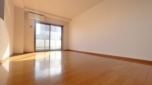 ルナ・ピエーナの洋室