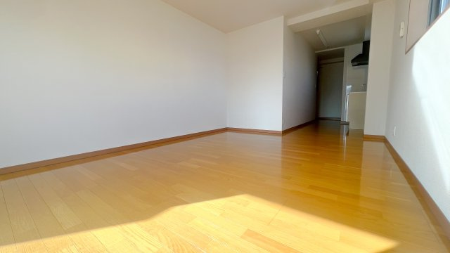 ルナ・ピエーナの洋室