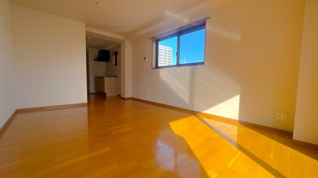 ルナ・ピエーナの洋室