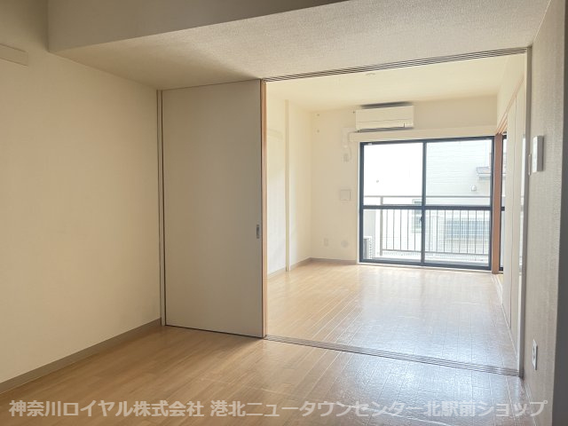 【居間・リビング】