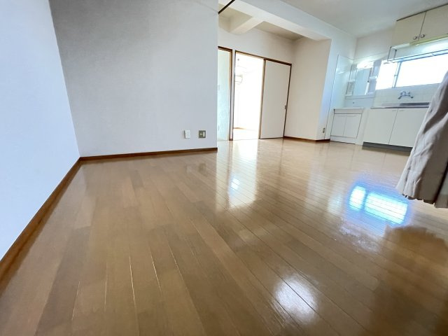 【居間・リビング】 | ゆったりとした居間です