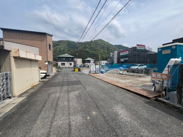 ーBloomーブルームー小倉南区徳吉東5丁目3期　【小倉南区　新築戸建て】の前面道路含む現地写真|現地撮影　2024,4,28　ーBloomーブルームー小倉南区徳吉東5丁目3期　【小倉南区　新築戸建て】