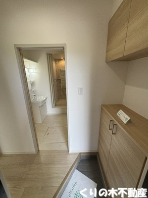 【玄関】 | ハイムA.D.21 B棟 | オシャレでで使いやすい玄関です