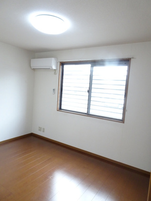 【居間・リビング】 | ディアコートA棟 | おしゃれな居間です