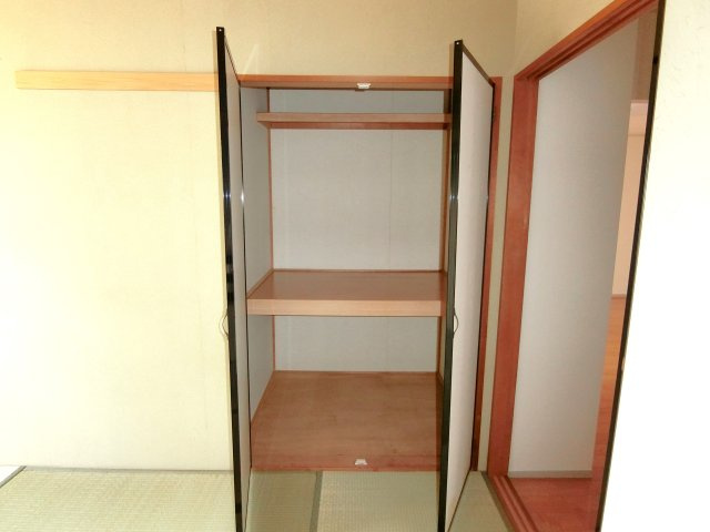 ミヨシコーポ　Ｂ棟の収納