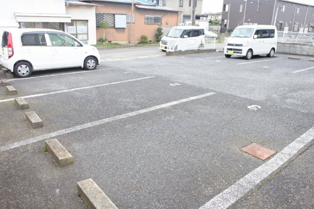 ミヨシコーポ　Ｂ棟の駐車場