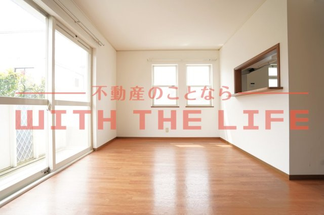 メゾン・ド・クレール【キャッシュバック対象物件】の寝室|広くて明るい寝室