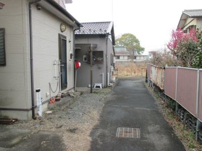 【前面道路含む現地写真】 | 熊谷市円光2丁目 350万 土地