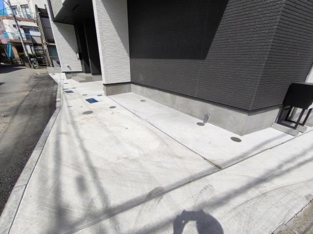Kolet元住吉♯10の駐車場