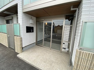 シャーメゾン　姫路Ｗのエントランス