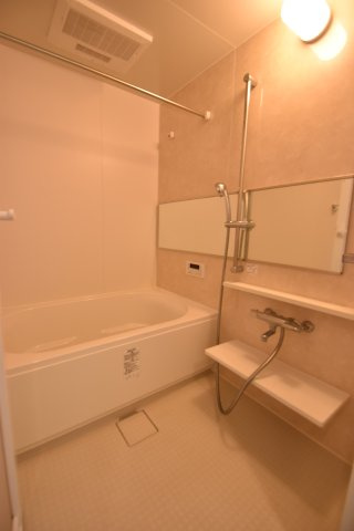 大阪市城東区中央３丁目の賃貸マンションの浴室