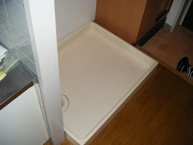 石原マンションの設備|室内洗濯機置き場