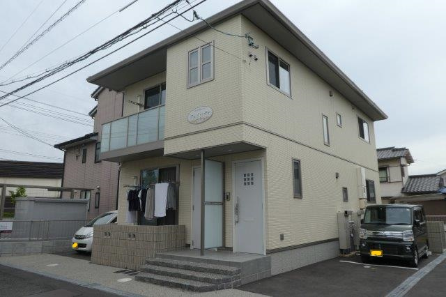 フェリーチャの外観