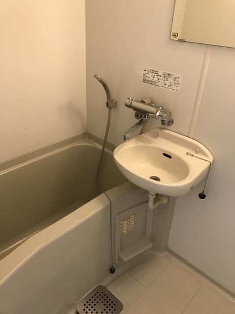 ルーラル五番館の浴室