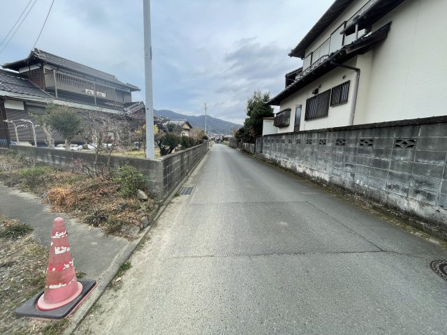高良内町戸建の前面道路含む現地写真